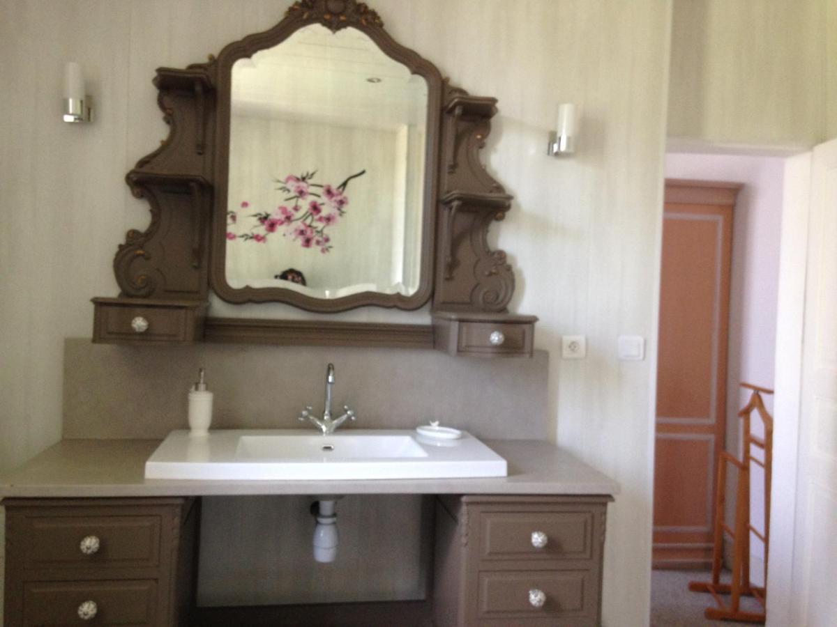La Morgiane Bed & Breakfast Saint-Germain-les-Vergnes Dış mekan fotoğraf